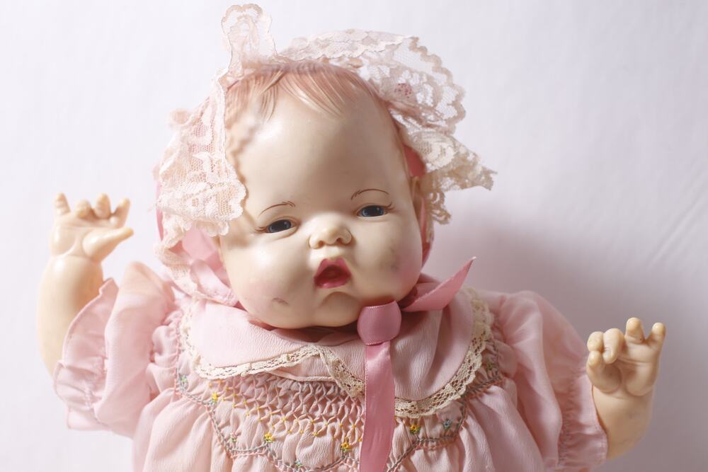 1980s Ideal Thumbelina Baby Doll 18" with Pink Clothes Vintage FLAW ~ 260514-WH